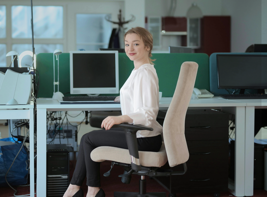 The Ultimate Guide to Back Health: Prevent, Manage, and Thrive in a Desk-Bound World